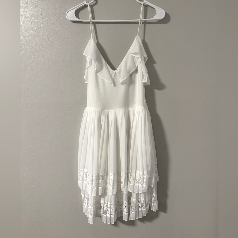 French Connection Adanna Pleated Lace Jersey Dress - Picture 3 of 8